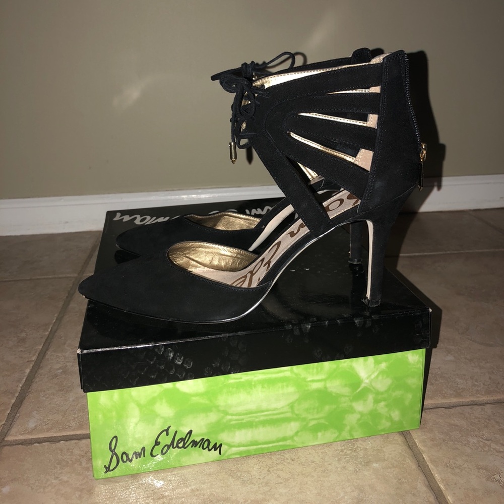 Black suede heels